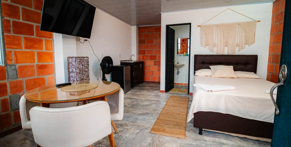 Alojamiento amoblado en girón con cama adicional